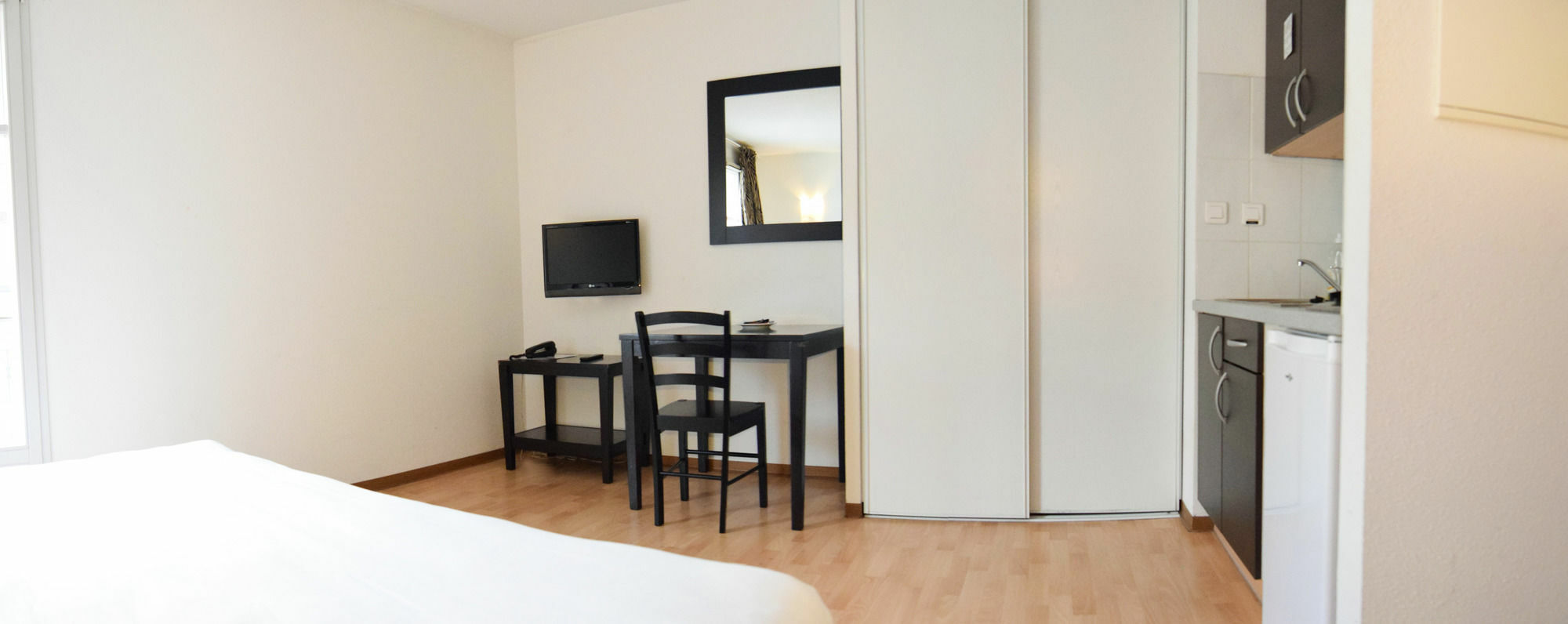 เรซิดโฮเทล มุลเฮาส์ ซ็องทร์ Aparthotel มูลูส ภายนอก รูปภาพ